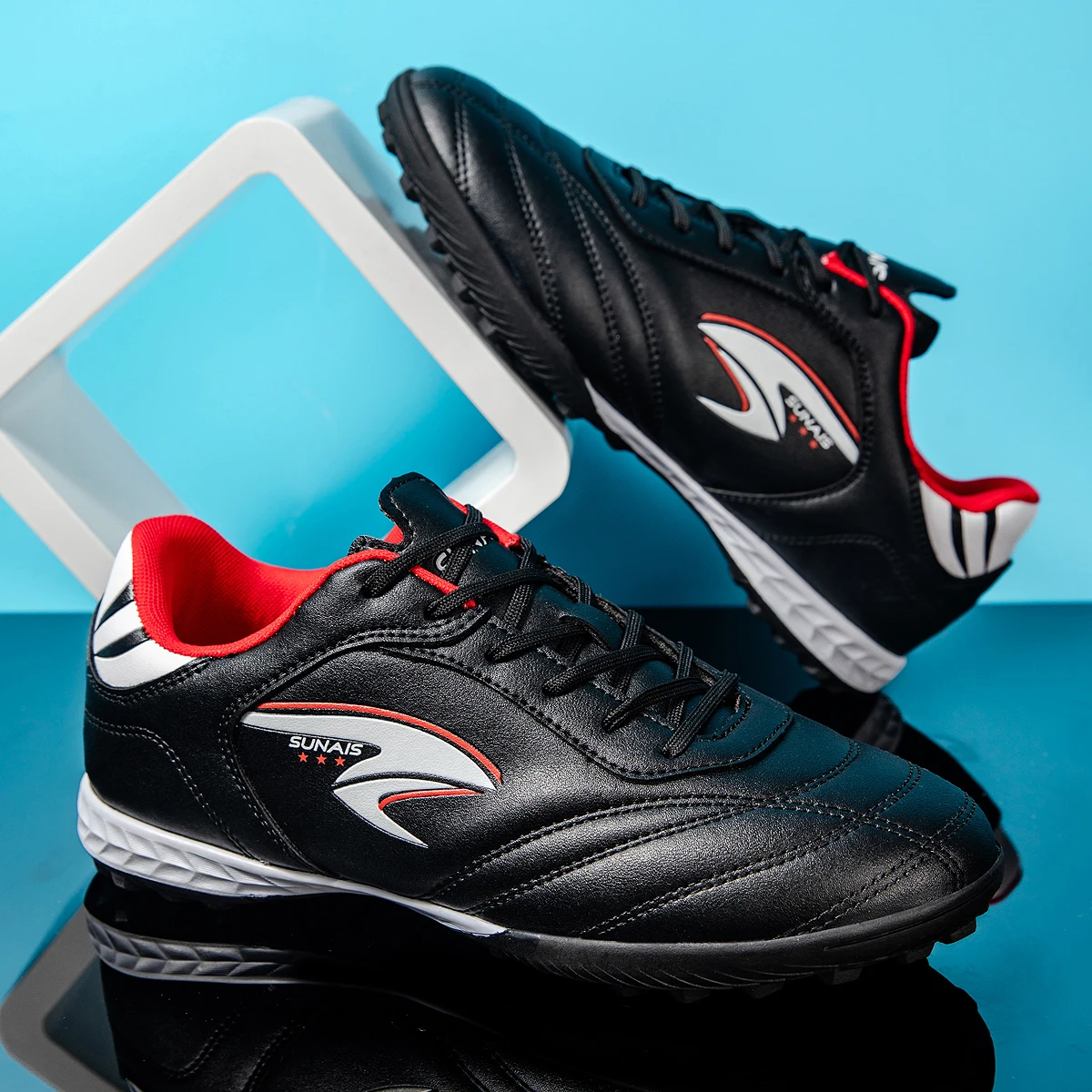 أحذية كرة القدم الاحترافية للرجال TF كسر مسمار قصي...