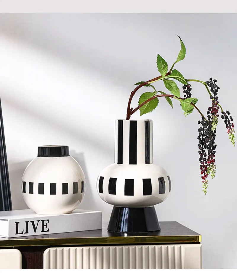 Nordic Ins Black and White Ceramic Vase Ornaments Living Room Bedroom Flower Arrangement Art Vases Home Decoration Accessories