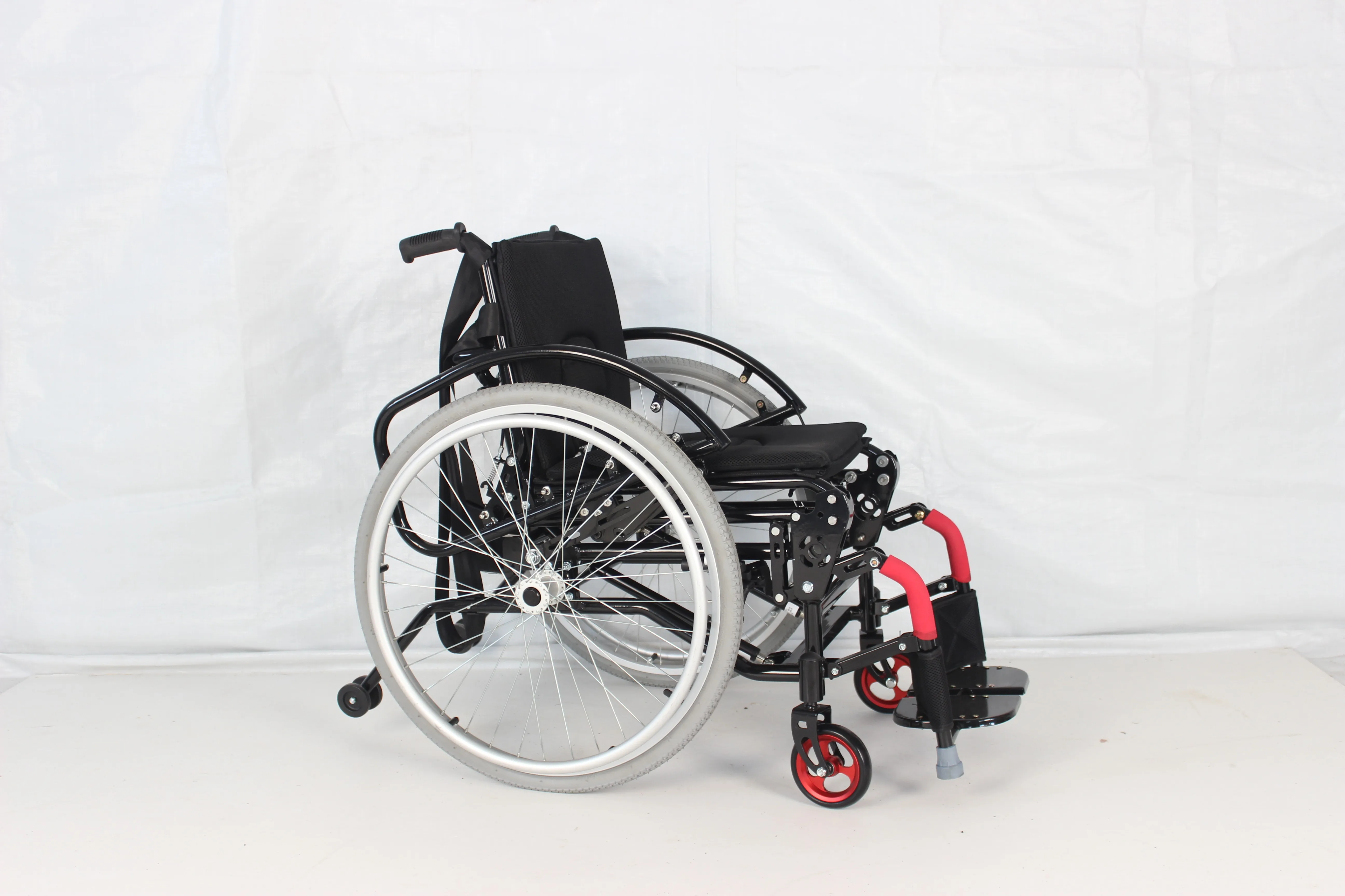 Manual Wheelchair Wheelchairs for the Disabled Standing Wheelchair Lightweight Sporty and Manually Standing Hot Sell