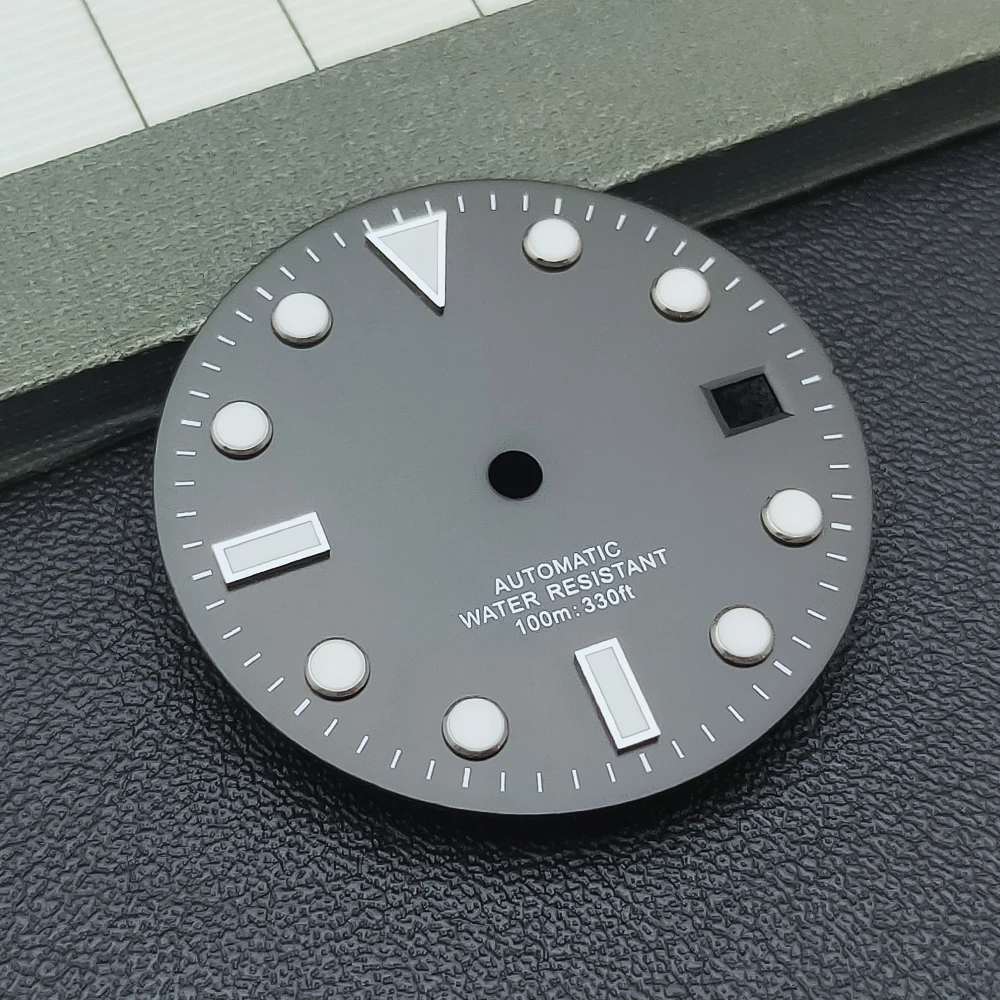 Manbushijie 28,5 mm schwarz weiß grün blau leuchtendes Zifferblatt passend für NH35 ETA 2824 2836 Miyota 8215 821A Mingzhu DG2813 3804 Uhrwerk – Detail 4
