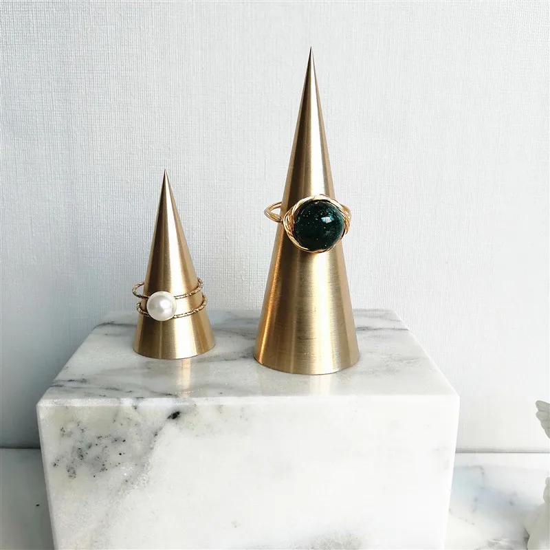 Elegant Metal Ring Holder Display Stand - Jewelry Photography Prop and Decoration Clip Stand