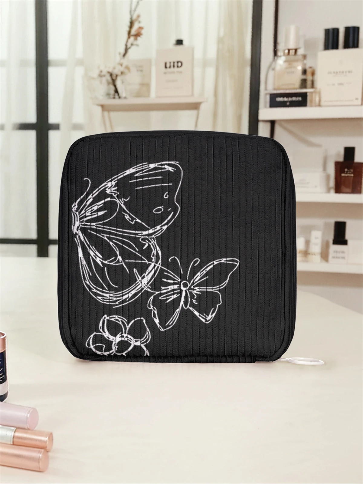 Butterfly pattern printed sanitary napkin storage bag, women's lightweight tissue bag, sanitary tissue bag