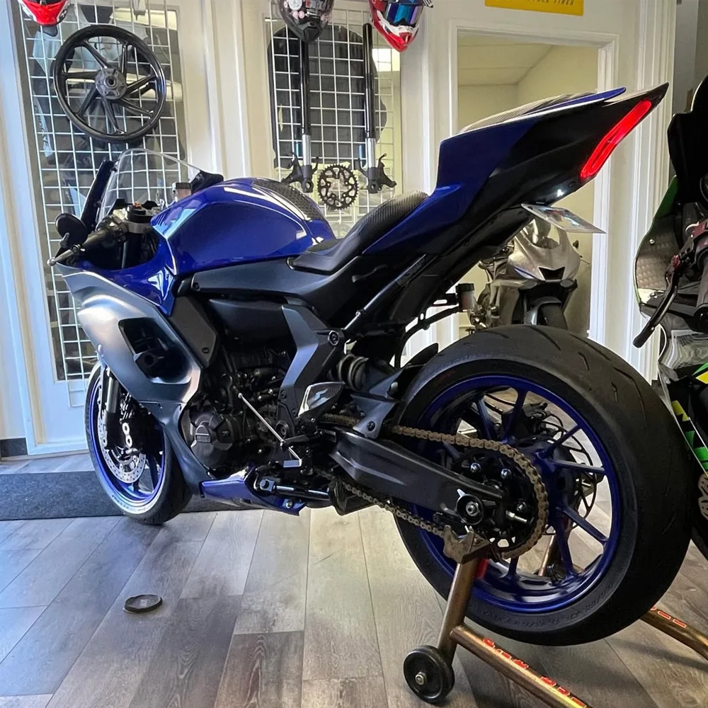 Fender eliminator license plate holder for YZF-R7
