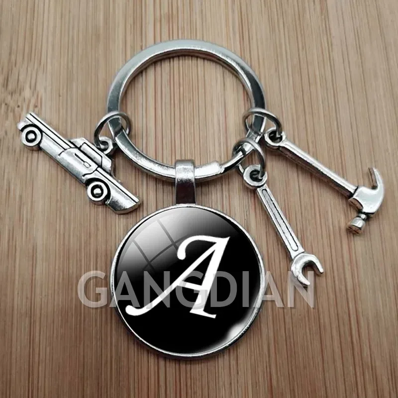 Mechaniker Schlüsselanhänger Papa Initial Schlüsselanhänger Vatertagsgeschenk Buchstabe A-Z LKW Schlüsselanhänger DIY Schlüsselanhänger Auto LKW Liebhaber Geschenk
