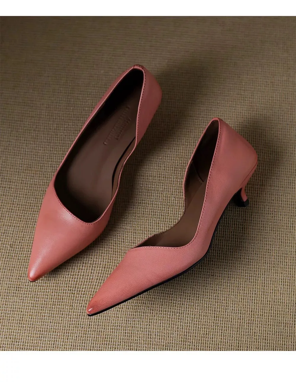 Petite French-style cats with commuting work shoes Spring and Autumn new popular pointed toe stiletto heels for women
