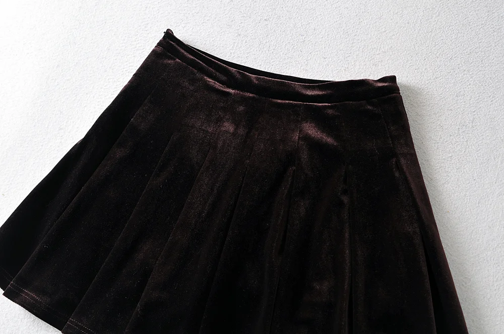 black mini skirt Summer new street style solid color high waist, thin and anti-glare A-line skirt women's sexy pleated short velvet skirt women leather skirt