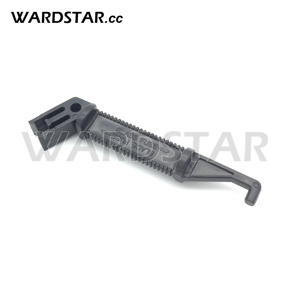 Fuse Puller Universal Blade Car Automobile Fuse Clip Tool Extractor Car Holder