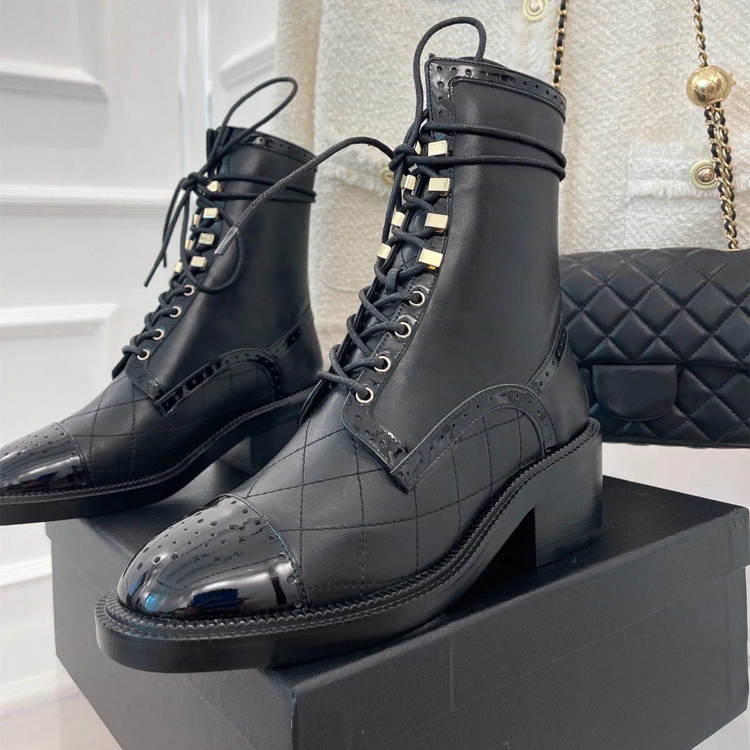 

Shoes For Women Size35-41 Genuine Leather Boots Med Heels winter boots Metal Decoration Designer Shoes Lace Up Zapatillas Mujer