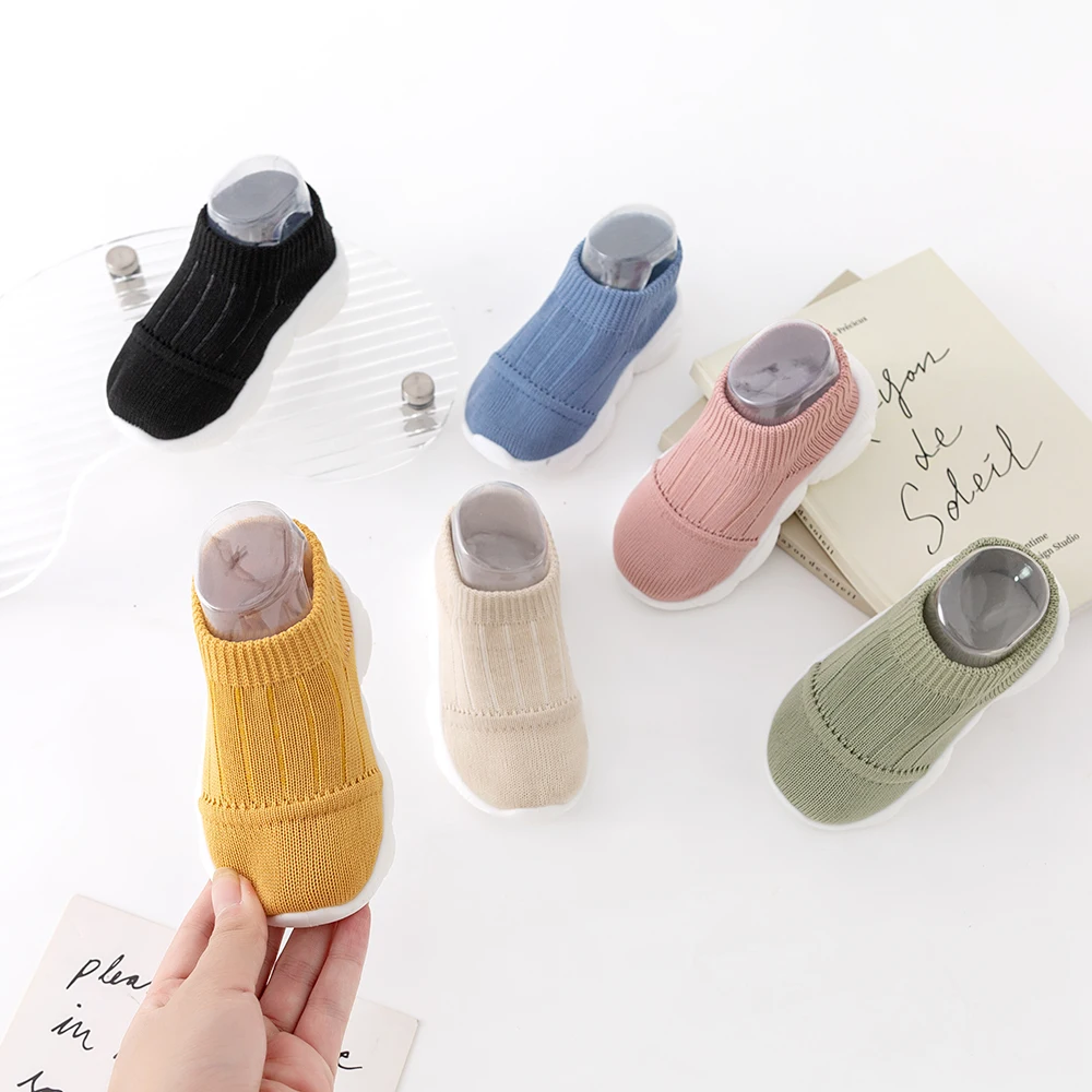 

New Slip-on Toddler Baby First Shoes Sneakers Solid Color Spring Autumn 6-36M Boys Girls Fly Knit Breathable Non-Slip PreWalker