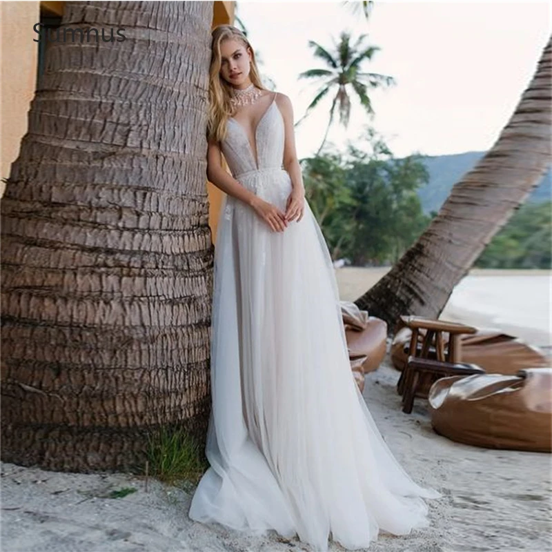 

Sumnus Beach Tulle Wedding Dresses 2022 Appliques Spaghetti Straps Boho Illusion V-Neckline Vestidos De Novia Robe De Mariée