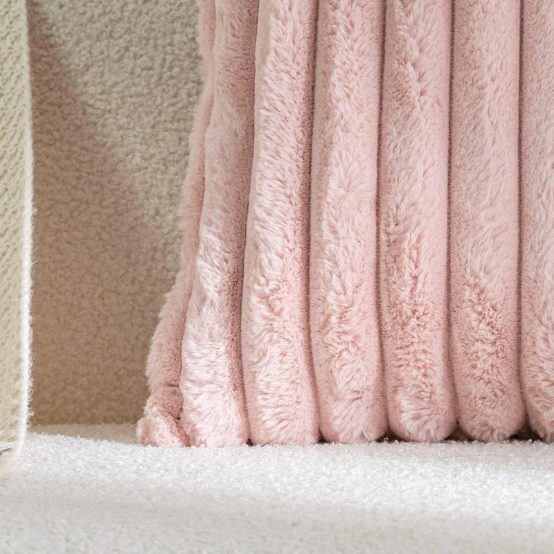 �ε巯�� �ƴ��� ���� Ŀ��, ���� �䳢 ���� ���� Ŀ��, ���� ���� ħ�� ���� Ȩ ��� �簡 �׸�, 1 ��