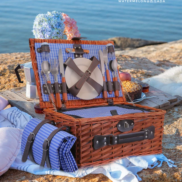 4 Person Wicker Picnic Basket Set, Waterproof Blanket Picnic Blankets