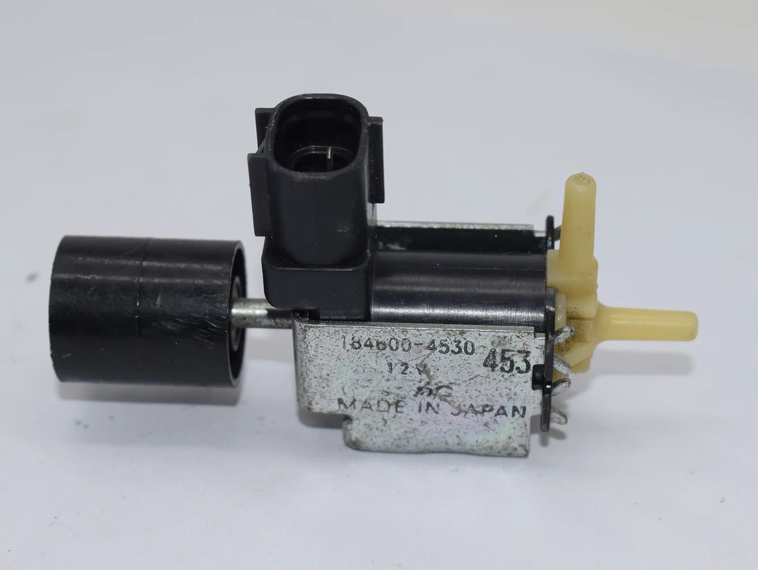 

Original 12V Vacuum Valve Canister Purge Solenoid 184600-4530 for Toyota