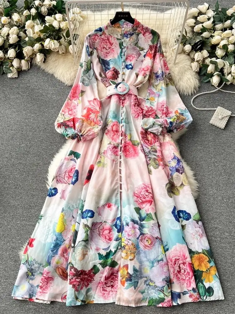 Schulterfreies Blumenkleid im Urlaubsstil mit Palmblatt-Print main image 0