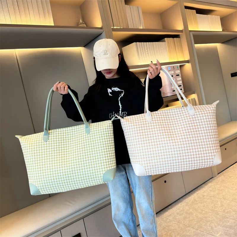 Large Capacity Travel Luggage Bag Accommodation Fitness Storage Portable for Boarding Business Trips Men's Women's Universal