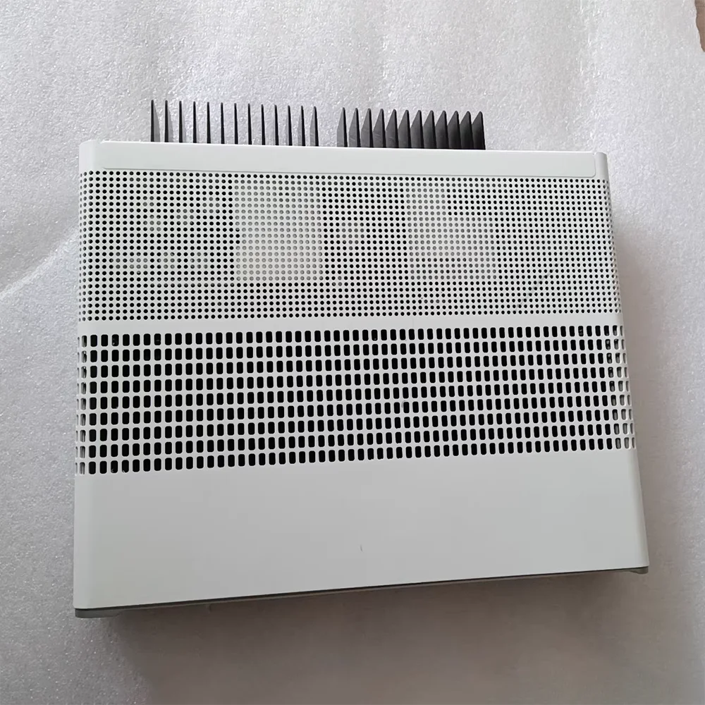 1개의 WS-C2960C-8PC-L 8포트 PoE 2960C 이더넷 스위치