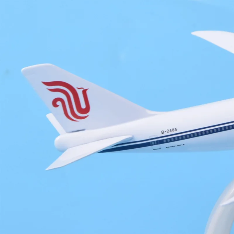 Рисунок 3 - Модель самолета, 20 см, модель