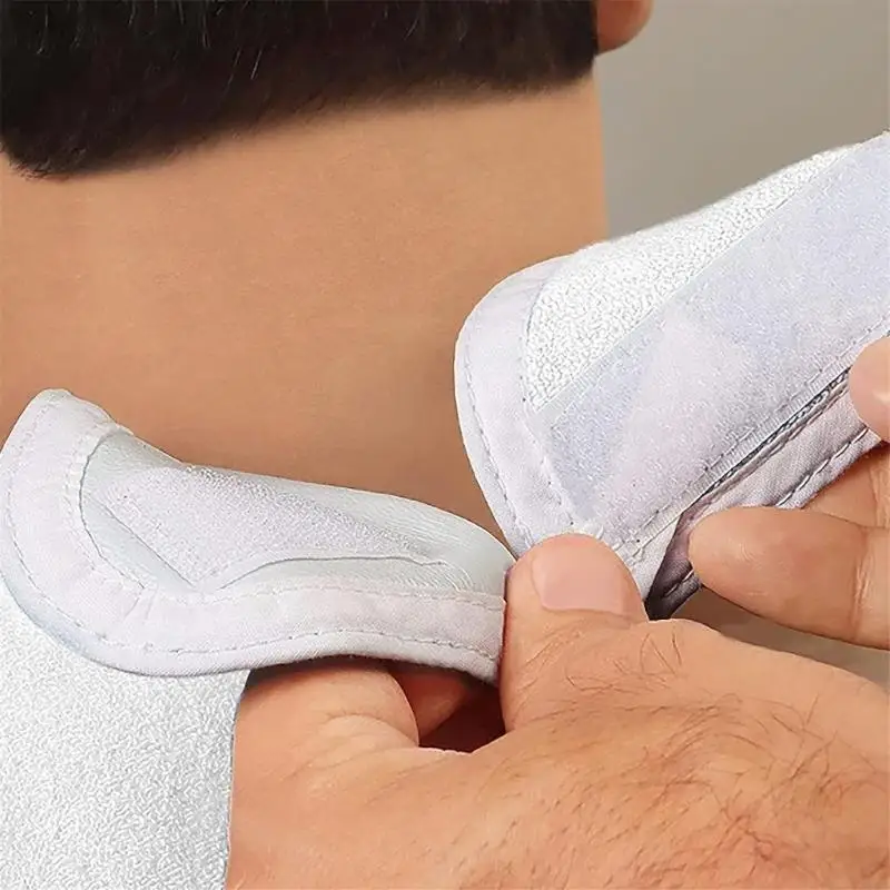 652C Adult Bib With Waterproof Fabric Ensures Long Lasting Use Large Bib For Elderly And Individuals Requiring Care