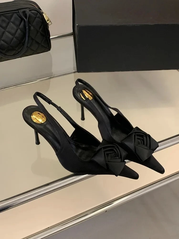 Elegant silk pumps - size chart