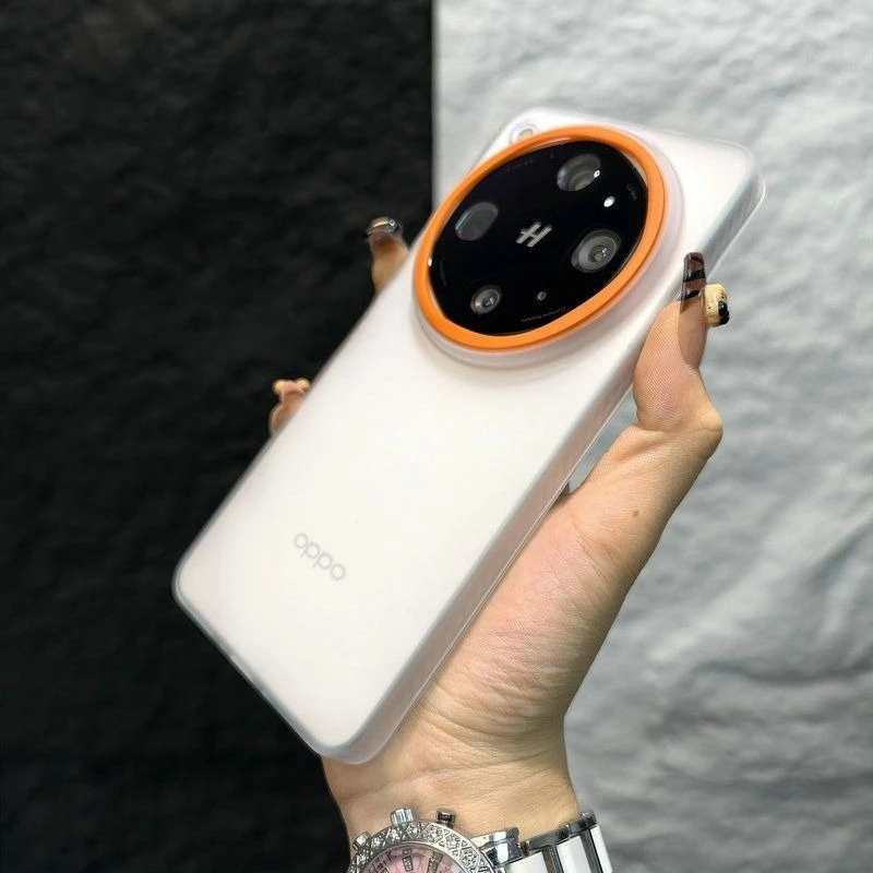 Fashionable High-End Semi-Transparent Shockproof Phone Case