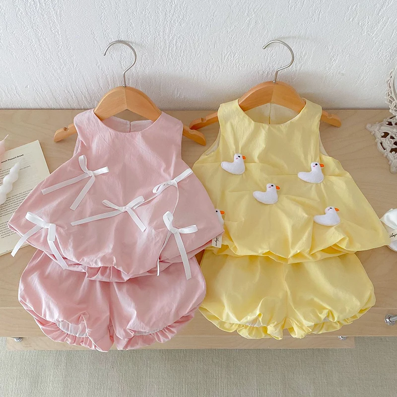 Imported New Born Sleeveless Cotton Suiting For Baby Girl main image 0