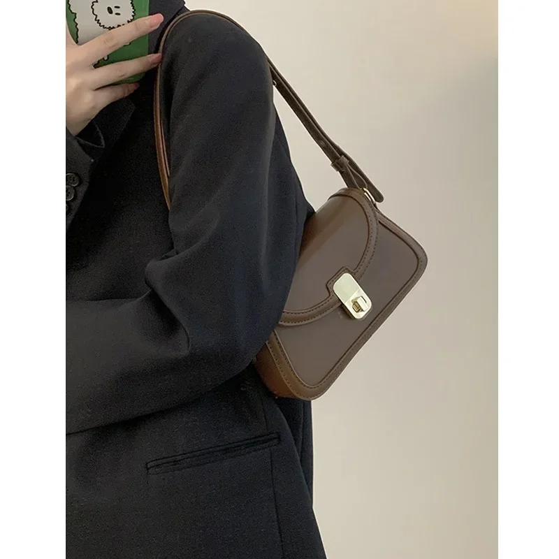 

Retro Women, Ins Bag Bag, Trendy Autumn Winter All-Matching Messenger Niche Texture Shoulder Saddle And Underarm Bag, For