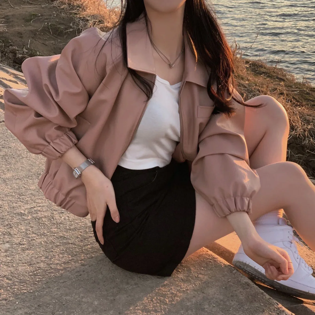 

Korea Dongmen Simple and Casual Versatile Polo Collar Small Zipper PU Leather Short Coat Top!