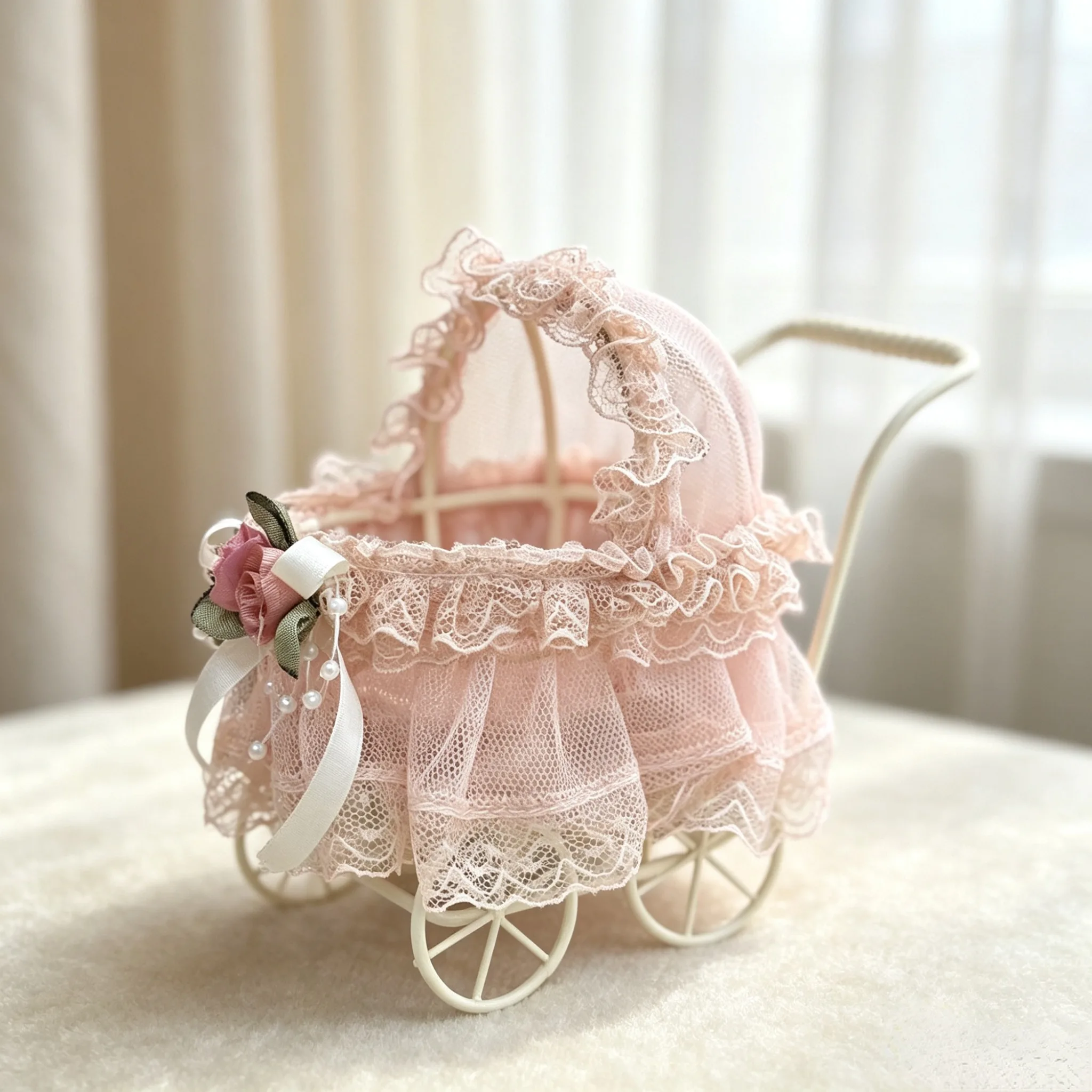 Mini Doll Stroller for 3‑4 Inch Reborn Baby Doll Vintage Lace Iron Doll Carriage Pram Dollhouse Decoration Accessories