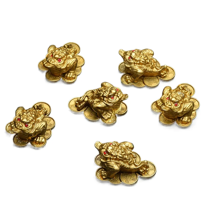 

Pure copper, toad ornaments, attracting wealth, three legged toads, bronze crafts, home geomancy ornaments