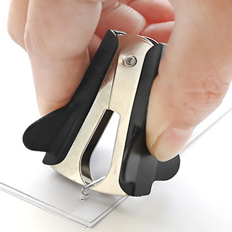 1pcs Portable Staple Remover Less Effort Nail Puller Stapler Nail Clip Tool for Office Binding Supplies Home School Stationery staple remover