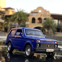 1:32 Russian LADA NIVA LADA 2106 Alloy Model Cars Toy Diecasts Metal Casting Pull Back Music Light Car Toys For Children Vehicle 1