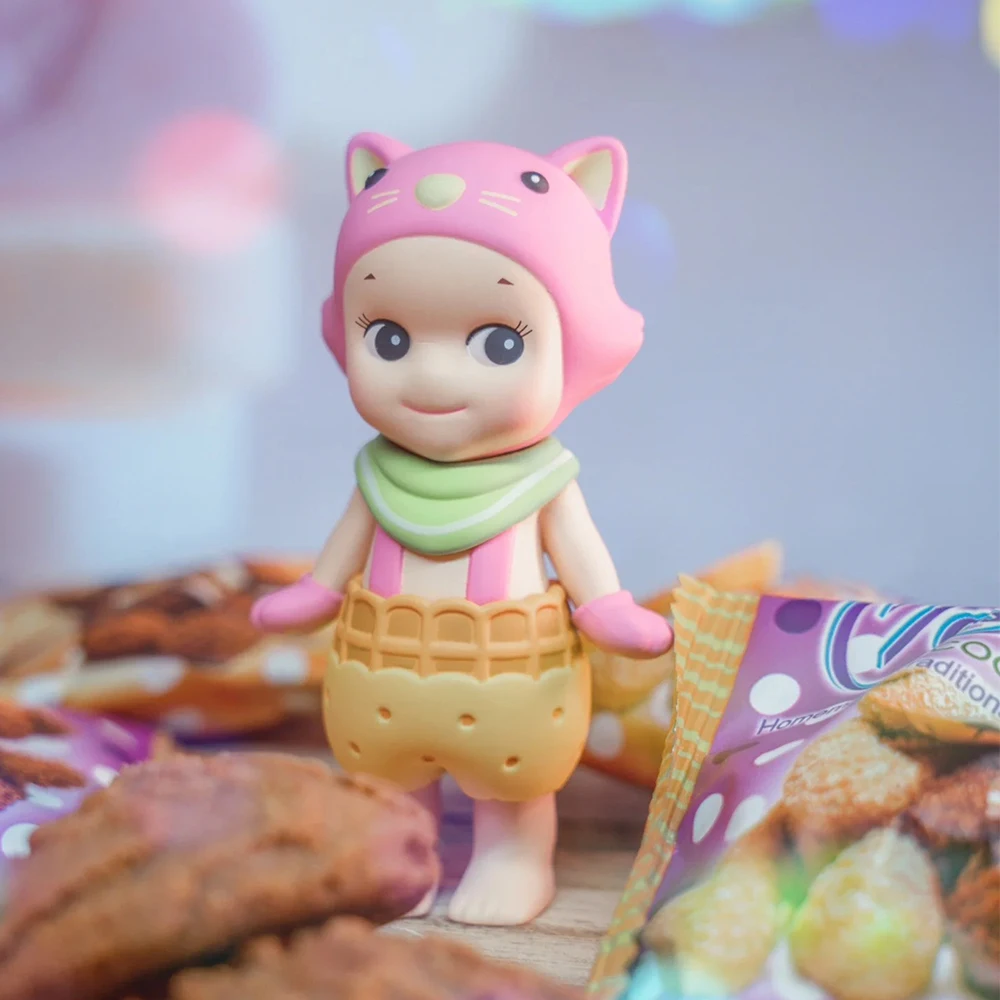 

Sonny Angel Pet Treats Series Mini Figurine Dolls Cute Anime Figures Gift Box Kawaii Pvs Doll Desk Decor Kids Suprise Bag Gifts