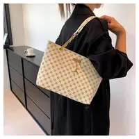Women Luxury Design Tote Bag  Large Capacity Handbag Fashion Printing Shoulder Bag Trendy New Shopping Bag Purse - Image 3
