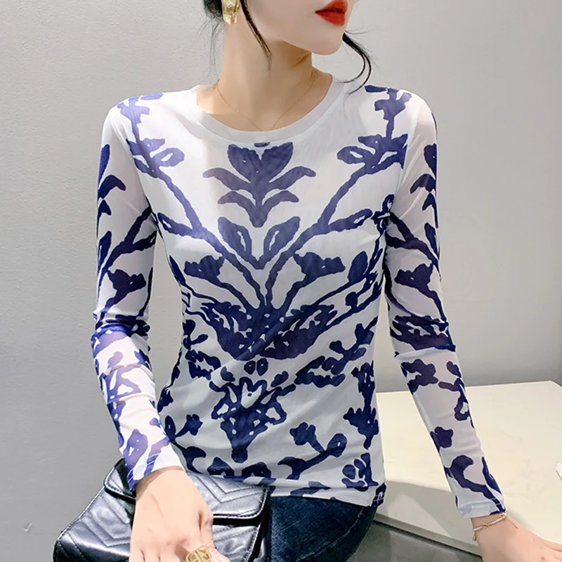 

2023 Autumn Winter Vintage Printed Tops Fashion Positioning Flower T shirt Women Round Neck Slim Fit Long Sleeve Mesh Shirt