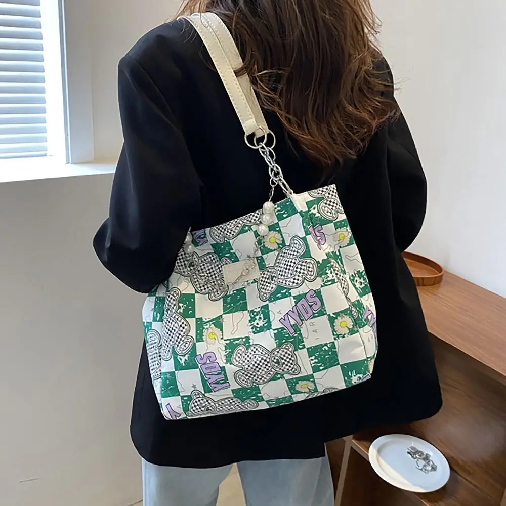 

Checkerboard Shoulder Bag Vintage Large Capacity Oxford Cloth Handbag Pearls Chain Commuting Bag College Student
