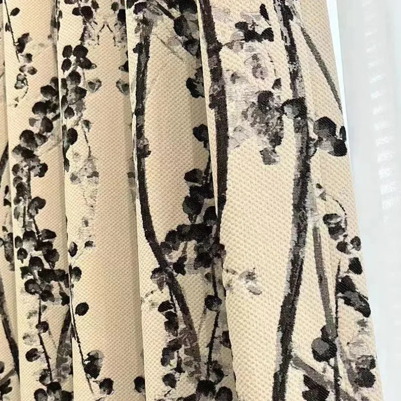 Рисунок 4 - Новинка, жаккардовые шторы с черно-белыми