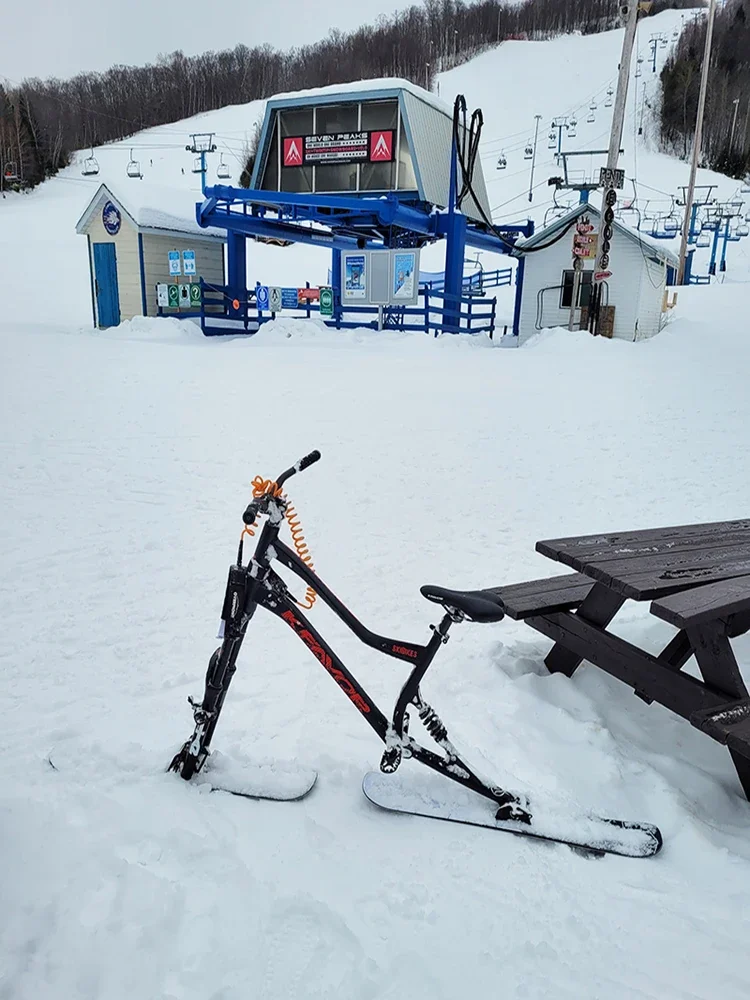 Snow Scooters Equipped with Shock Absorption New Model of Suspension Ski Snow Bike Snowscooter with Alloy Frame