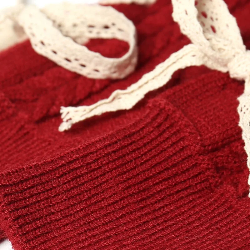 Stylish and comfortable women's pullovers with a vintage touch and Korean flair