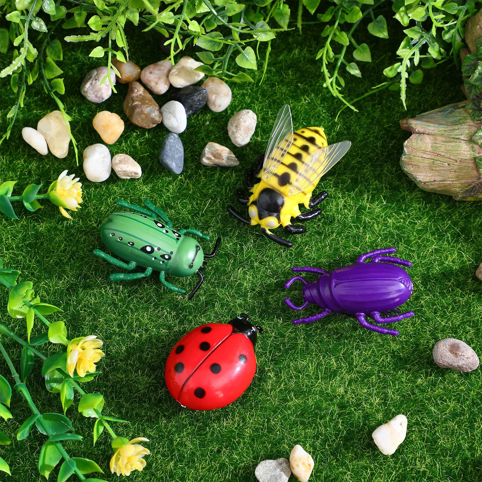 4개입 전동 움직이는 벌레 모양 고양이 장난감, 인터랙티브 미니 움직이는 애완동물 버튼 배터리 장난감 고양이 티저 장난감