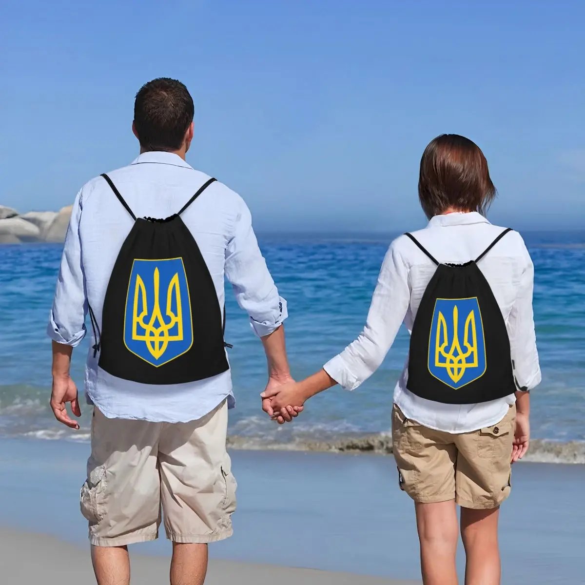 Рисунок 6 - Украинский герб, сумки на шнурке,