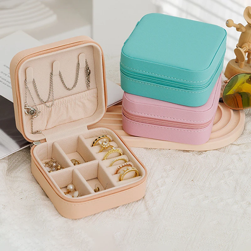 1pc Simple Portable Travel Jewelry Storage Box For Bracelets Earrings, Rings And Studs