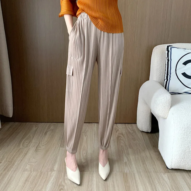 

COZOK Leisure Fashion Simplicity 2024 Summer New Women's Harlan Pants Solid Color Pleated Elastic Waist All-match WT6222