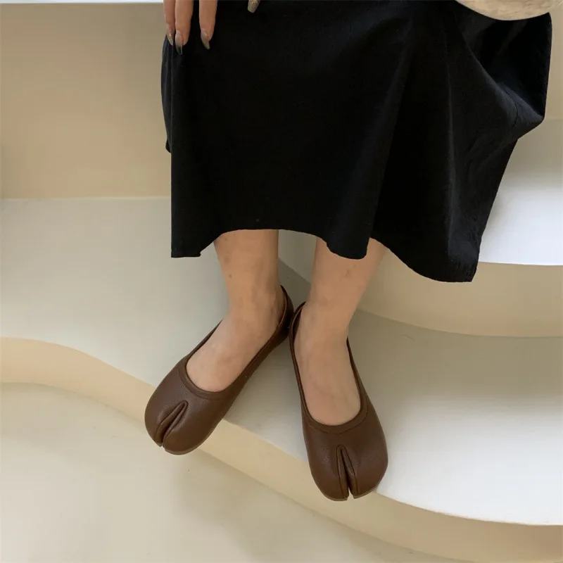 Candy Color Split toe flat shoe woman brand designer pig's trotters flats soft bottom loafers for woman tabi ninja moccasins 4