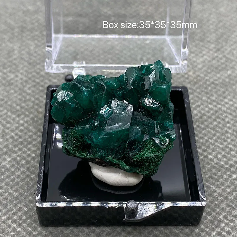 

100% Natural Congo green Dioptase Mineral specimen stones and crystals quartz + box size:35*35*35mm