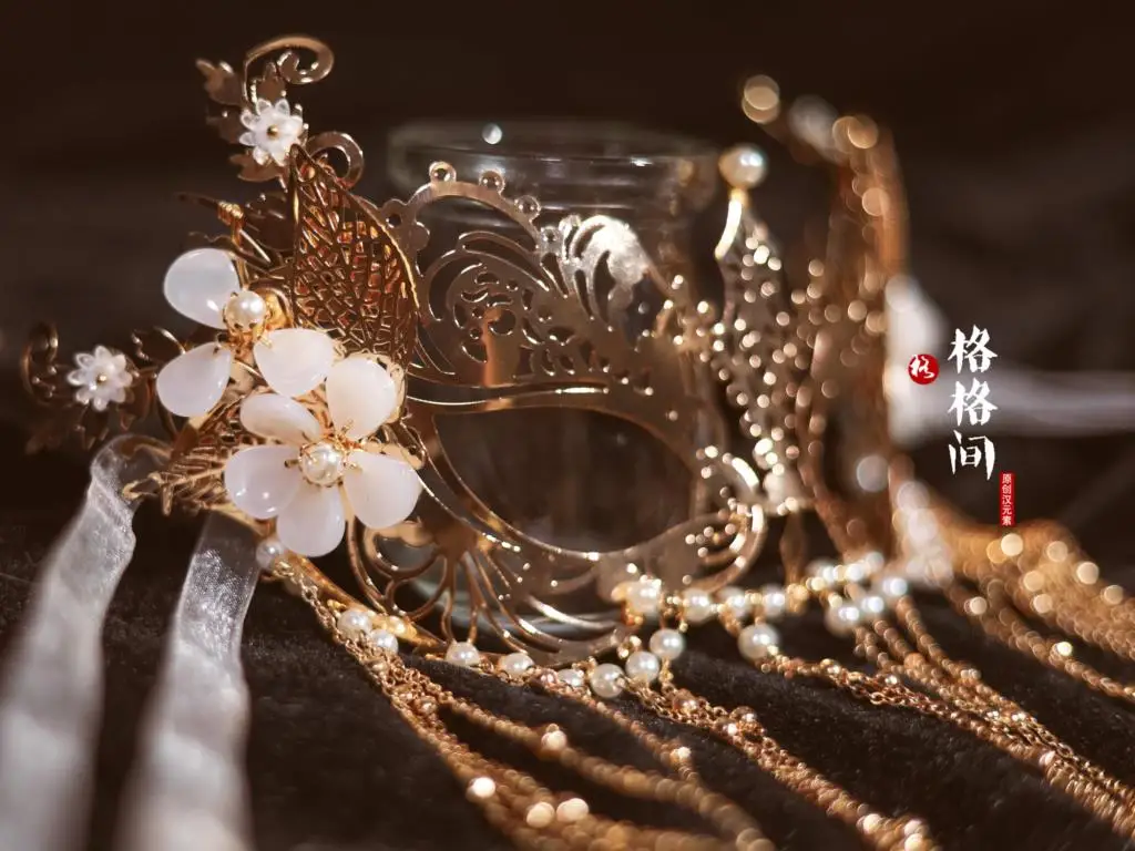 Рисунок 3 - Классическая маска в китайском стиле