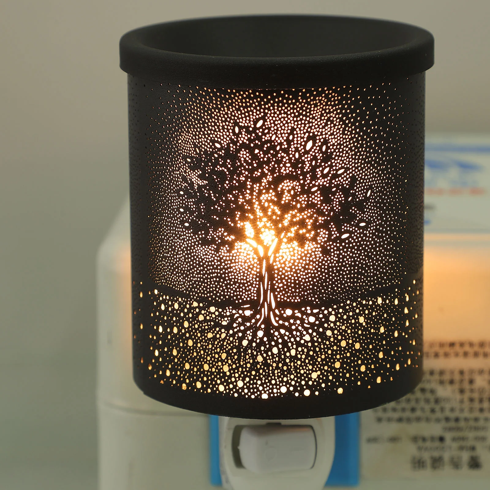 

Office Heater Fragrance Lamp Aroma Oil Burner Wax Warmers for Melts Electric Plug in Night Light Wrought Iron