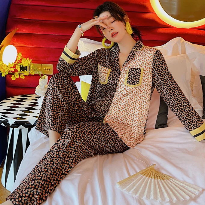 

Пижама 2 шт., комплект для сна с рисунком, женская рубашка, брюки, домашняя одежда, с отложным воротником и длинным рукавом, пикантная Свободная Домашняя одежда из ледяного шелка