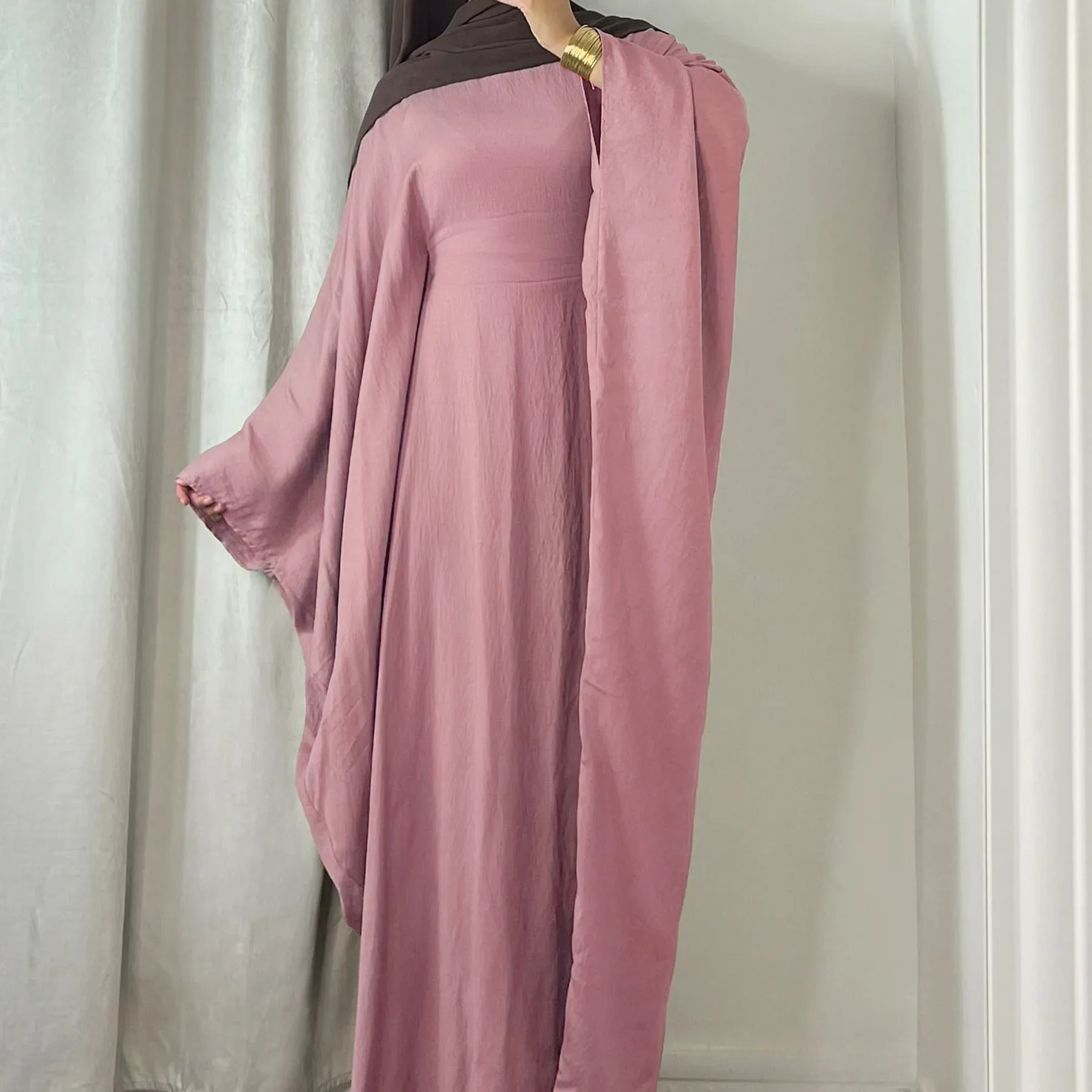 

Ramadan Eid Muslim Prayer Dress One Piece Jilbab Bat Sleeve New Abaya for Women Dubai Islamic Clothes Kaftan Arab Long Robe 2024