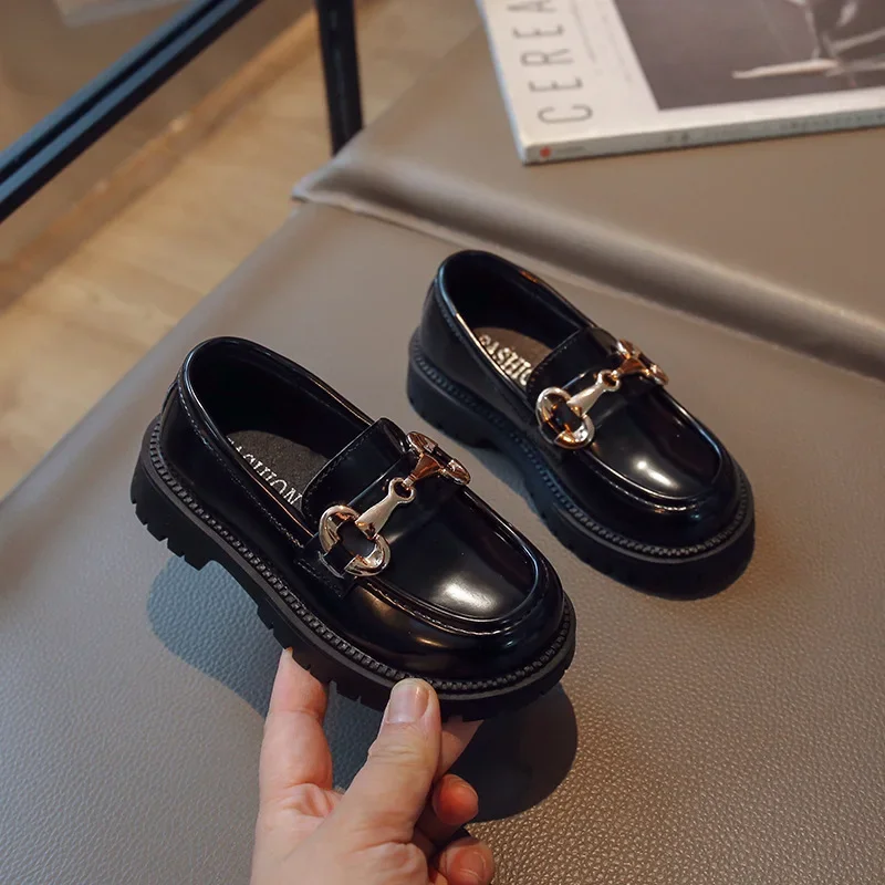 

Children Short Shoes Black 2023 New Spring and Autumn Slip-on Uniform School Shoes UK Kids Casual Shoes for Boys Drop Shipping