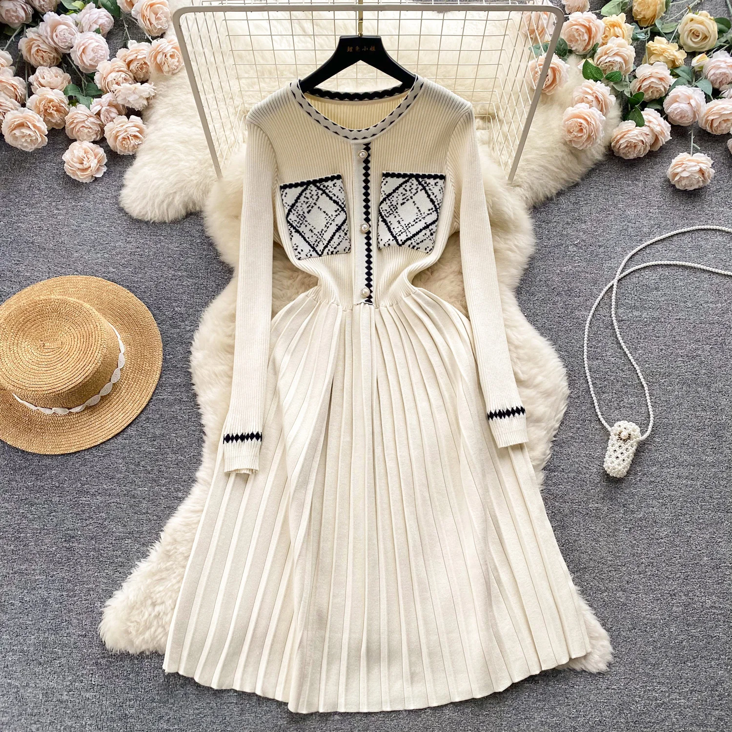 

Women Long Sleeved Round Neck Knitting Dresses Autumn Winter A-Line Pleated Dress Mid-Length Bottoming Sweater Dress